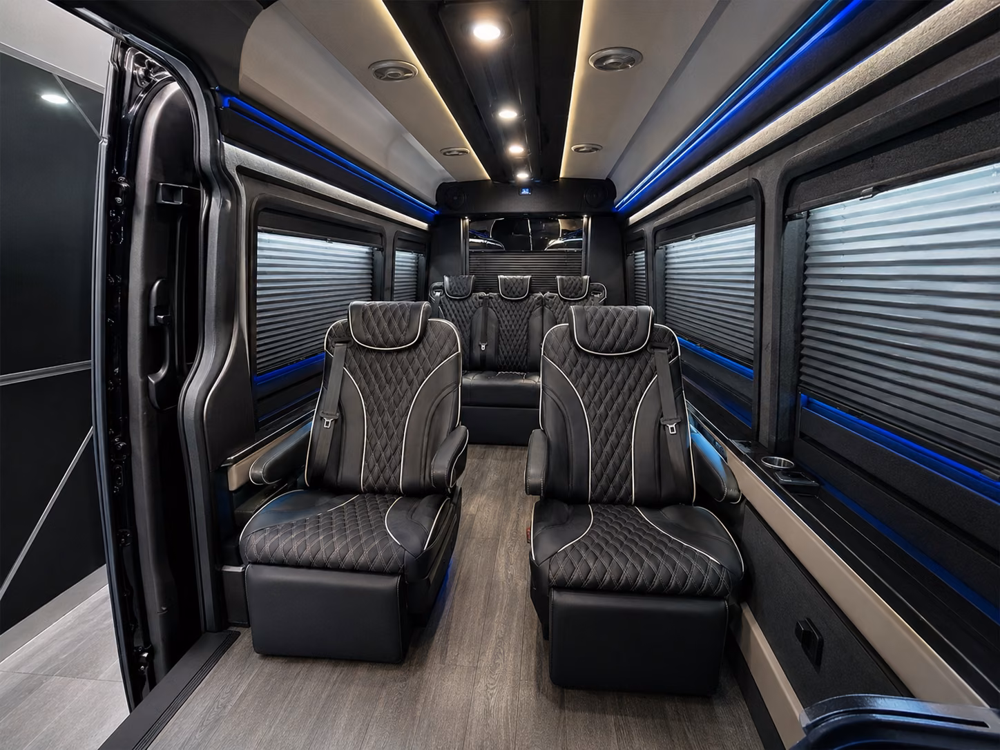 corporate airport transfers for automotive and business groups in sterling heights