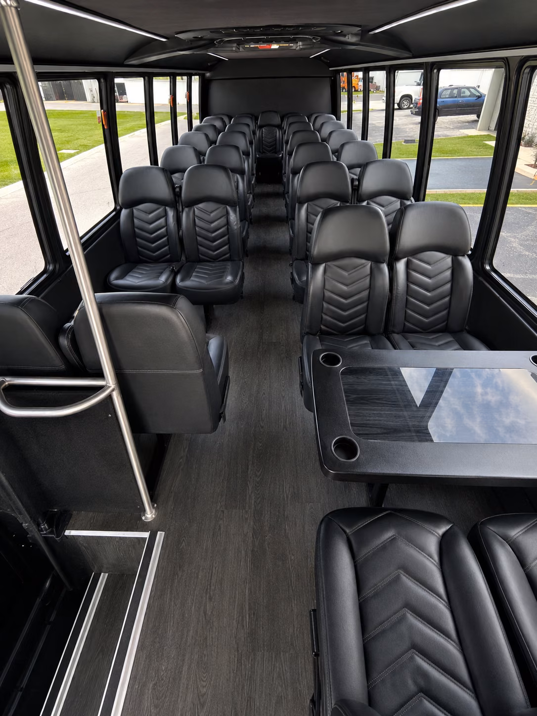 farmington hills bus rentals