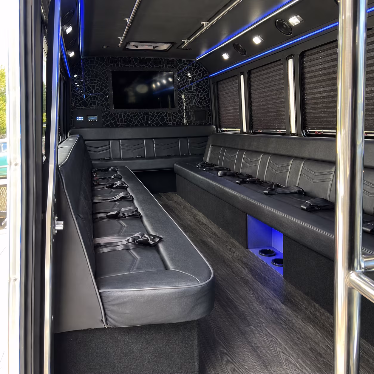 sterling heights quinceanera sweet 16 party bus rental