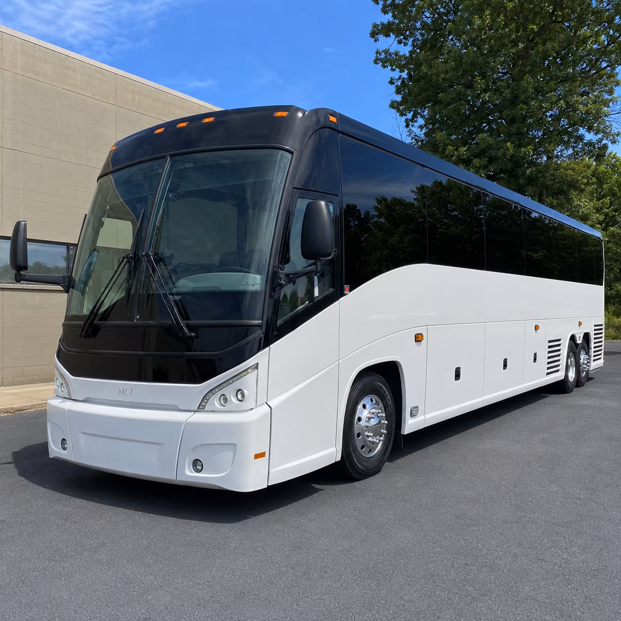 sterlingheightscharterbuscompany com will help you move any government or military group in sterling heights